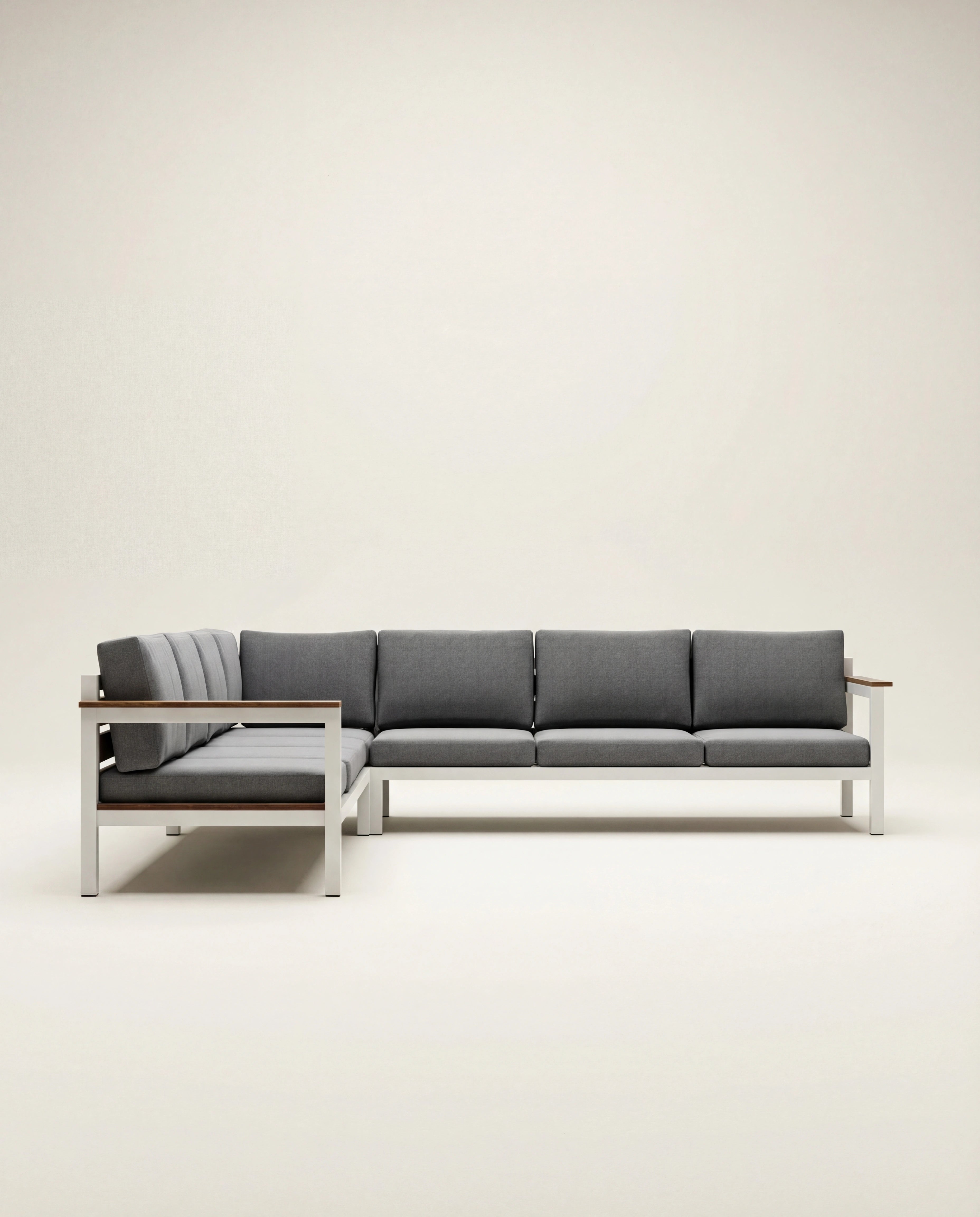 Aenos 7-Seater Sectional