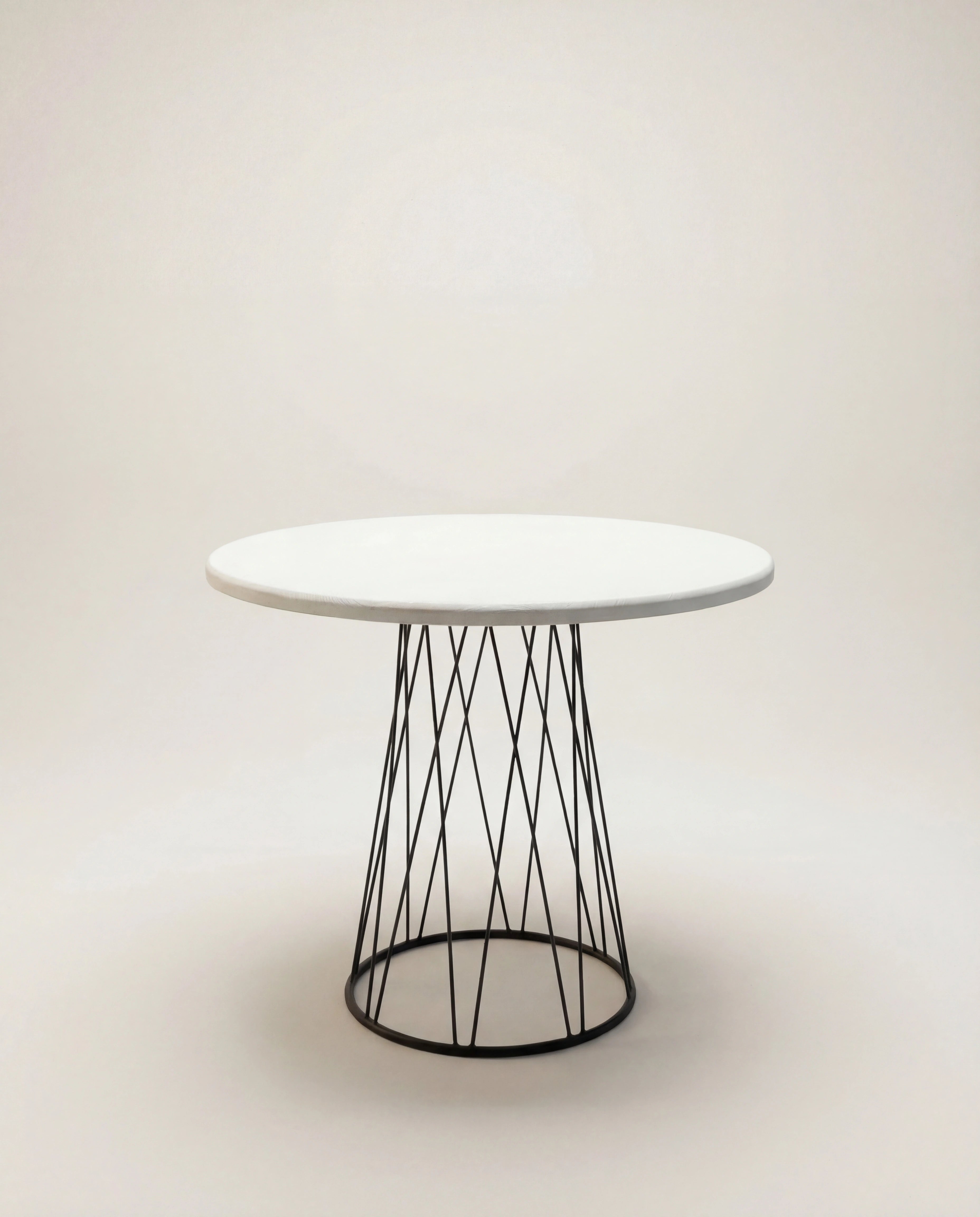 Cone Décor Polywood Round Café Table
