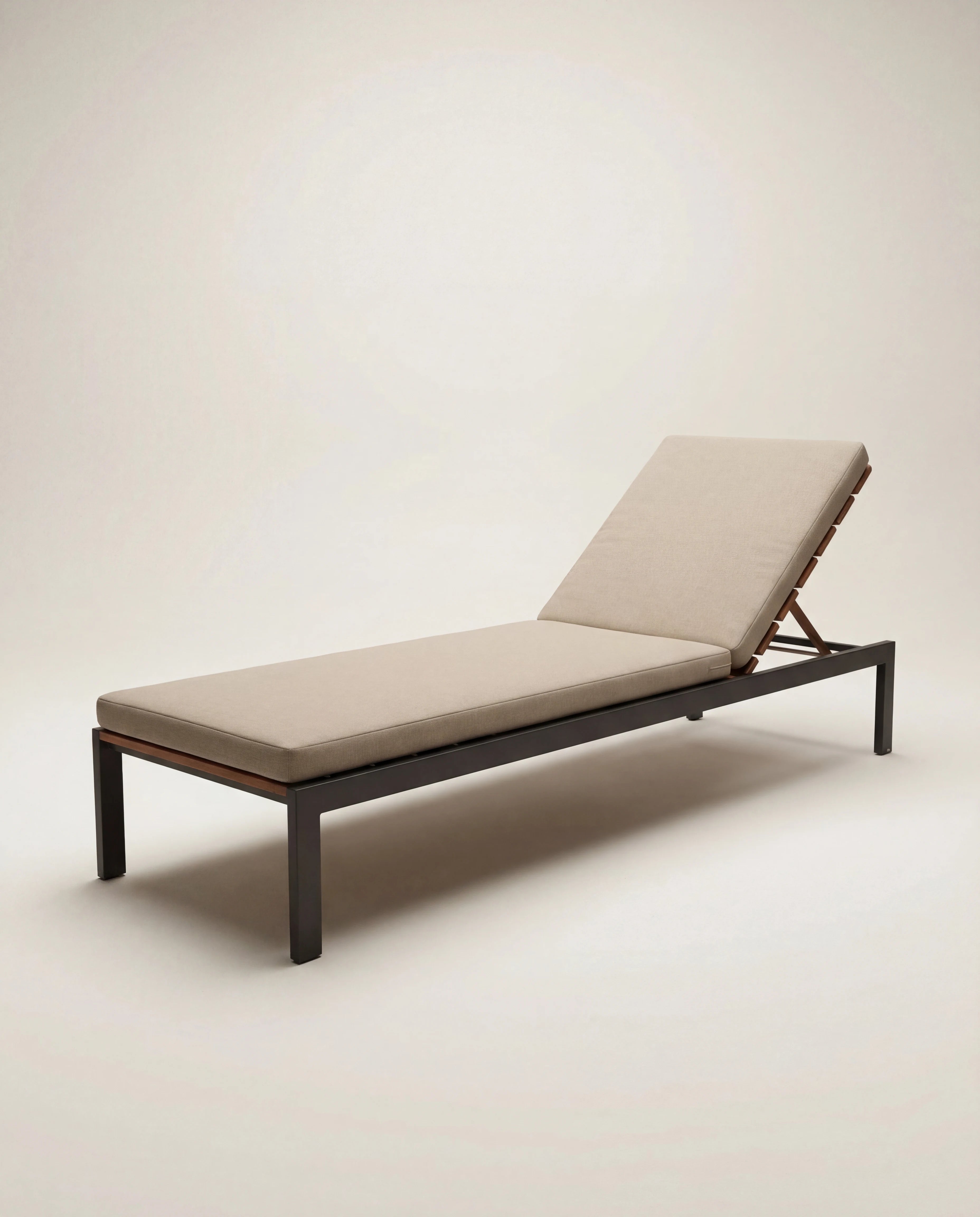 Melville Sun Lounger