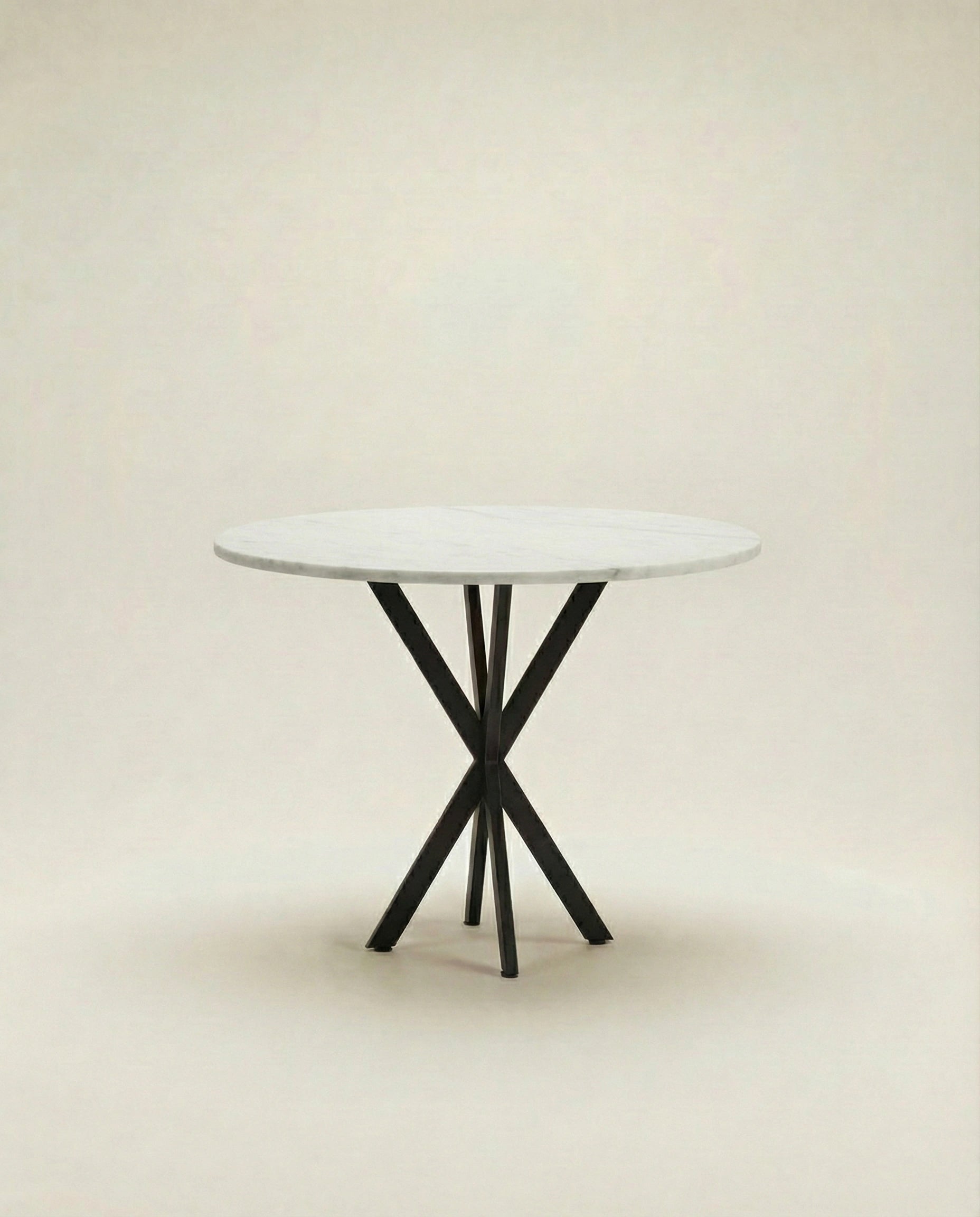 X-leg Polywood Round Café Table