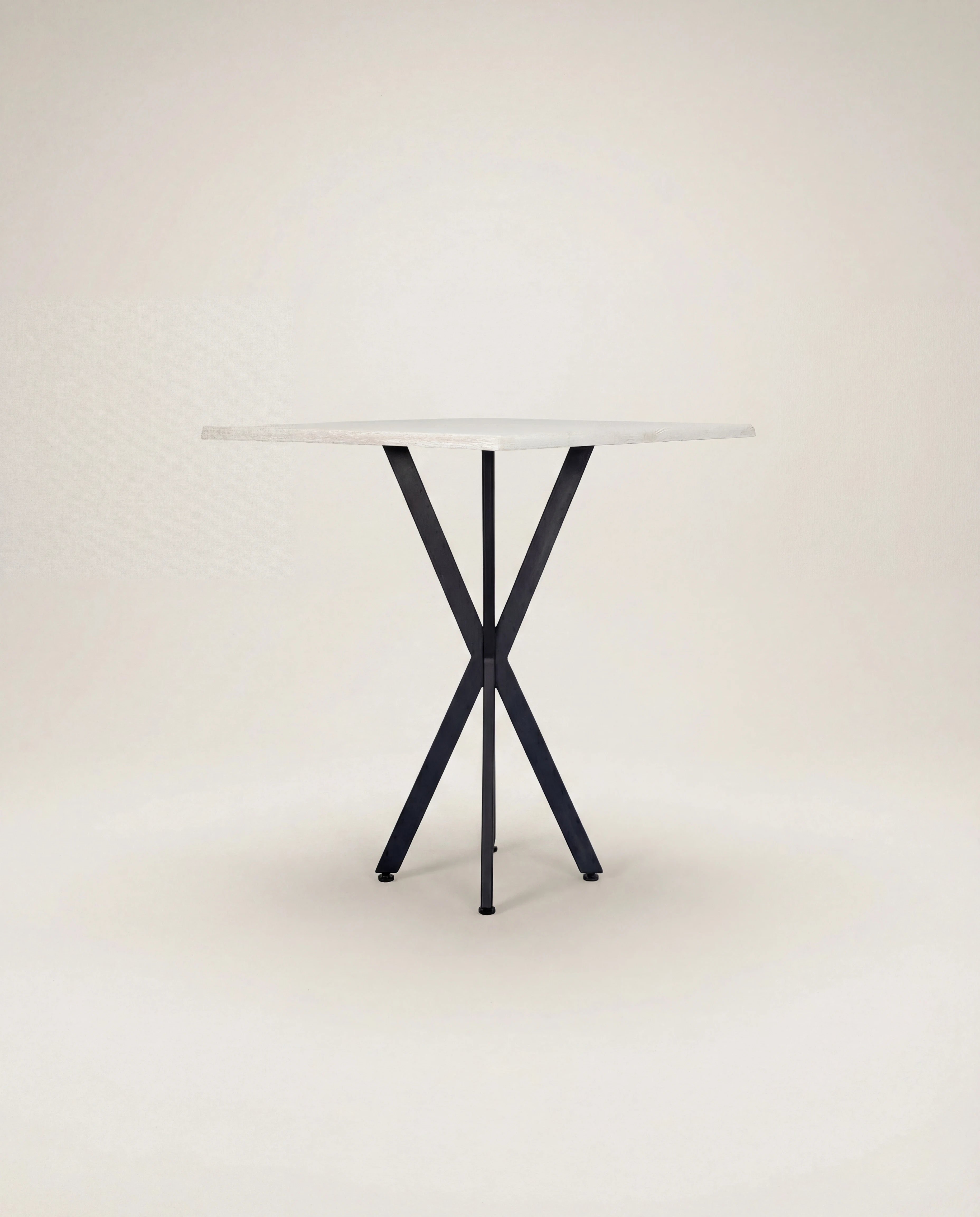 X-leg Polywood Round Bar Table